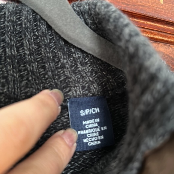 CHAPS mens sweater; size small - Picture 3 of 5